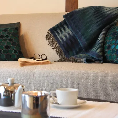 Les Enclos A 4 Mn De Chantilly Lamorlaye