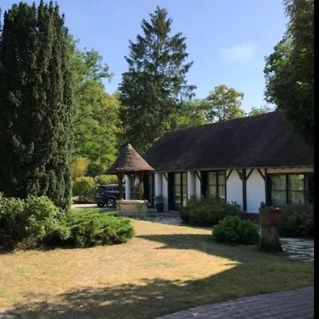 Frühstückspension Les Enclos A 4 Mn De Chantilly *