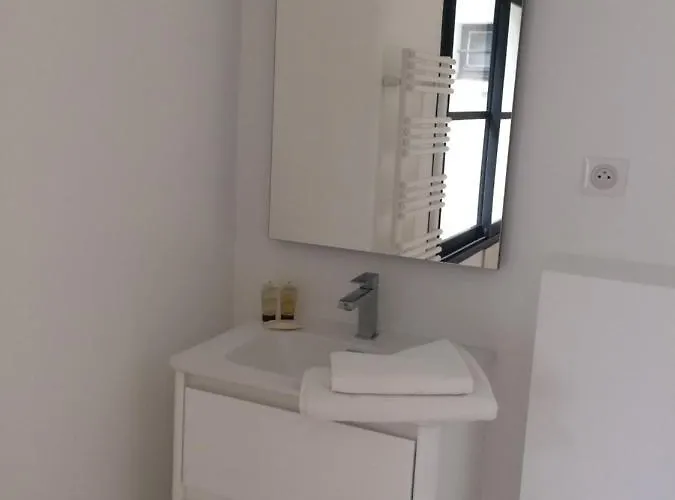 Les Enclos A 4 Mn De Chantilly 拉莫赫莱